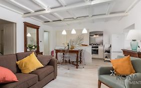 Rona Apartment Secret Garden